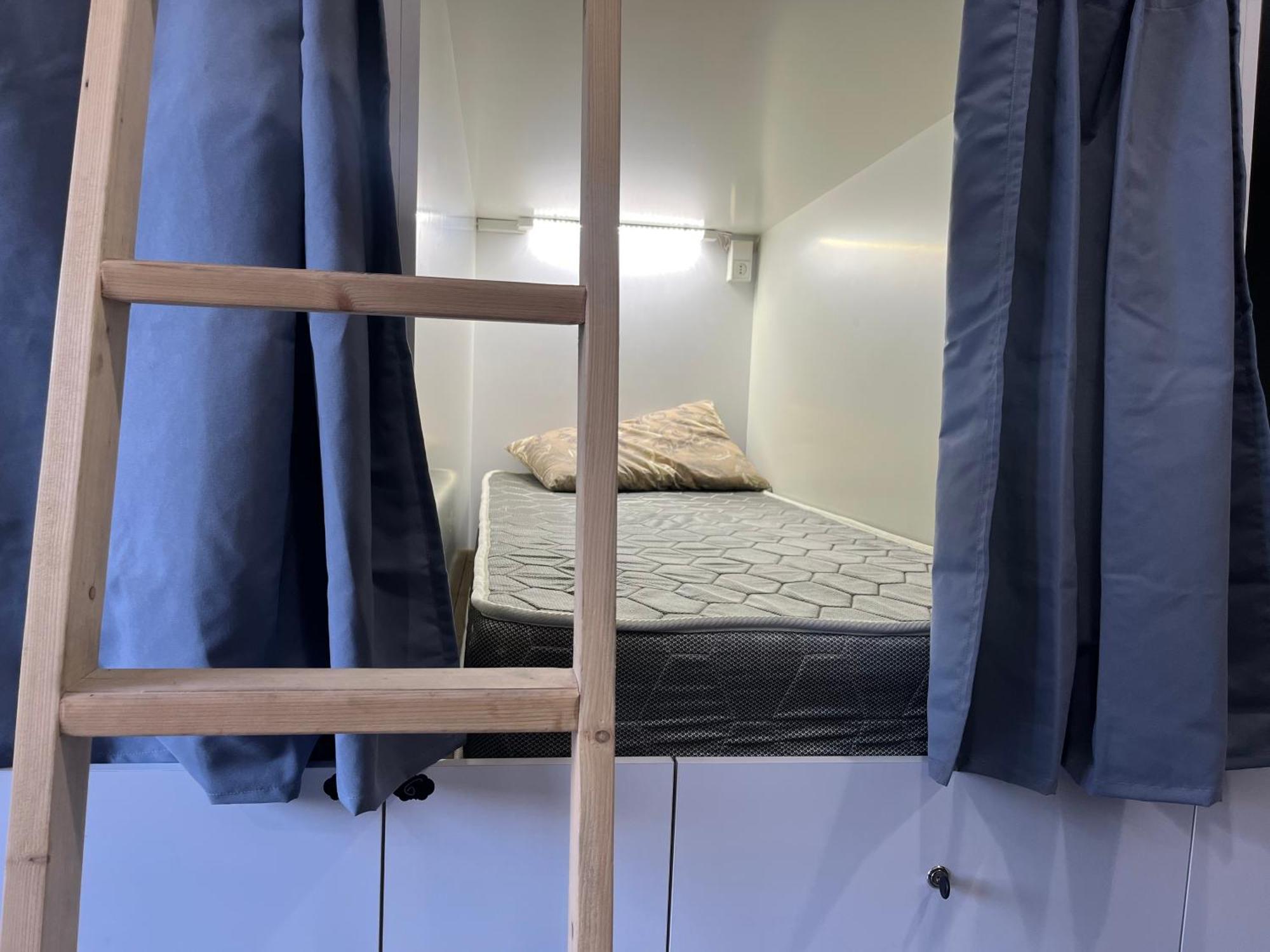 Hostel La Casa 迪利然 外观 照片