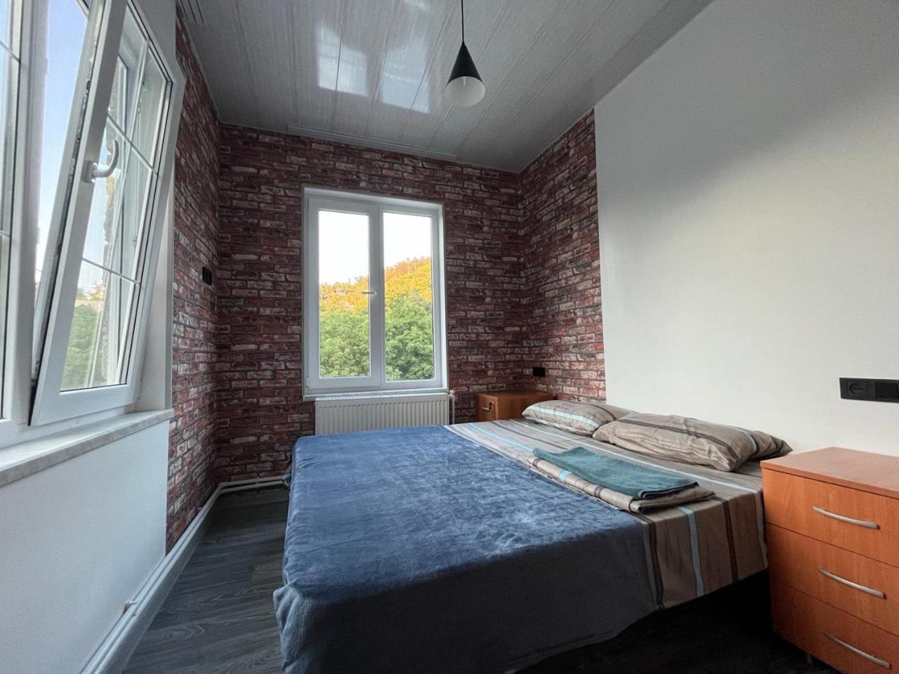 Hostel La Casa 迪利然 外观 照片